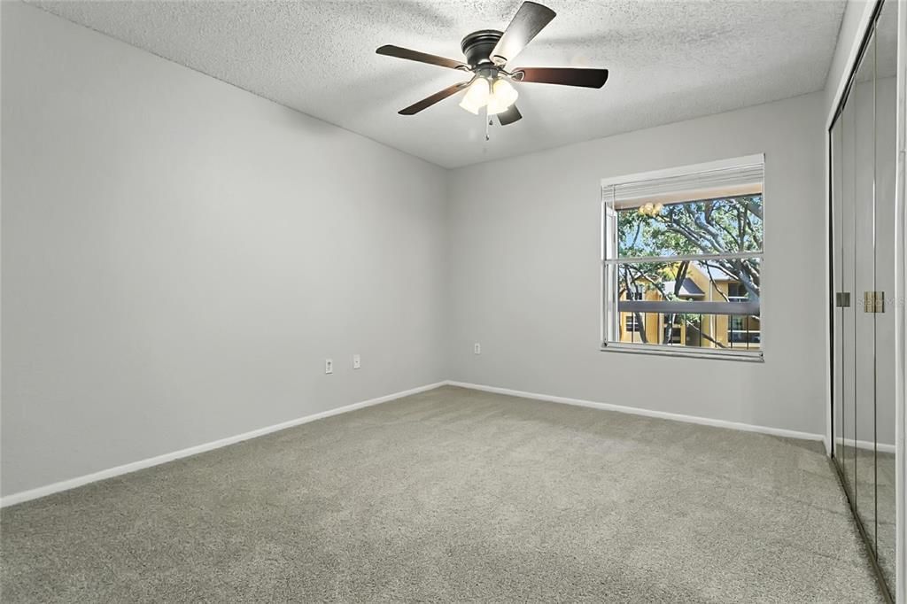 出租: $1,400 (1 贝兹, 1 浴室, 665 平方英尺)