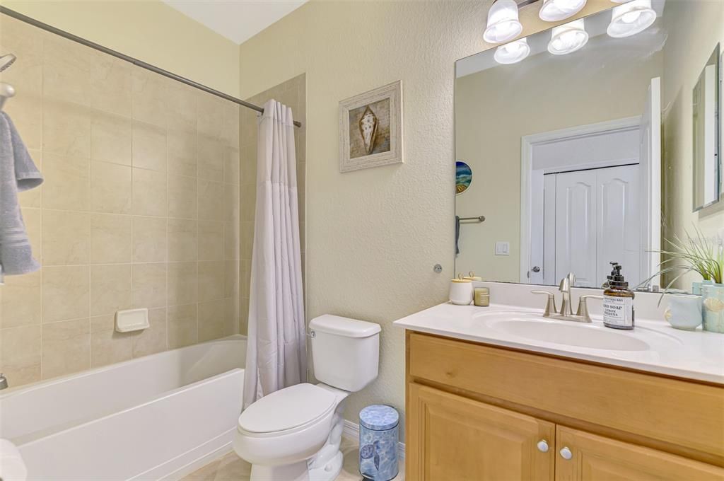 待售: $605,000 (4 贝兹, 3 浴室, 2254 平方英尺)