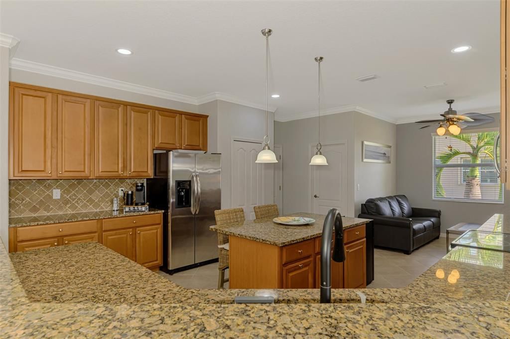 待售: $605,000 (4 贝兹, 3 浴室, 2254 平方英尺)