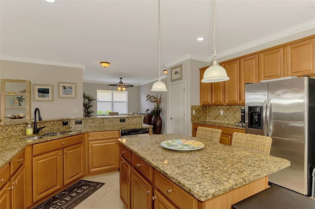 待售: $605,000 (4 贝兹, 3 浴室, 2254 平方英尺)