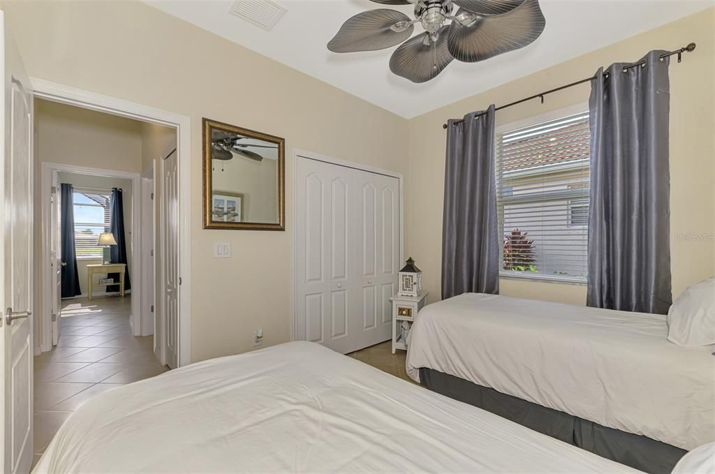 待售: $605,000 (4 贝兹, 3 浴室, 2254 平方英尺)