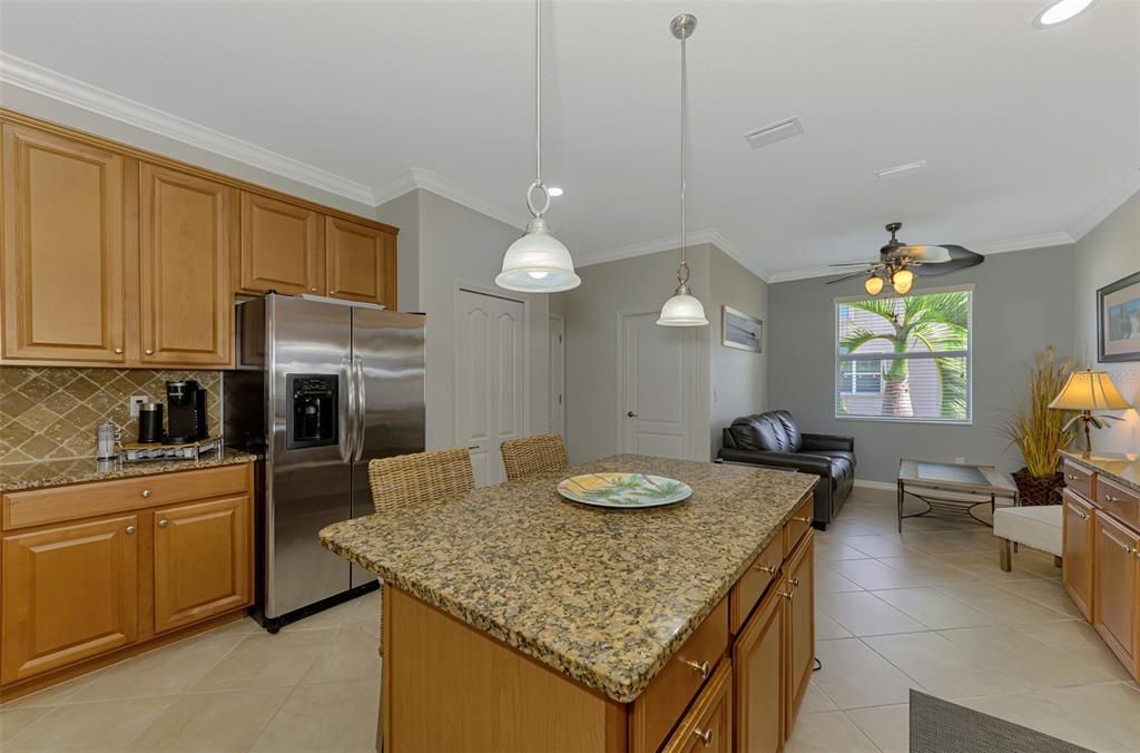 待售: $605,000 (4 贝兹, 3 浴室, 2254 平方英尺)