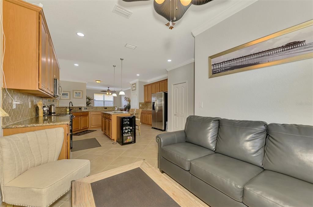 待售: $605,000 (4 贝兹, 3 浴室, 2254 平方英尺)