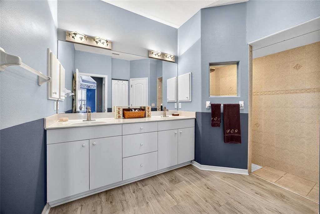 待售: $459,900 (3 贝兹, 2 浴室, 1759 平方英尺)