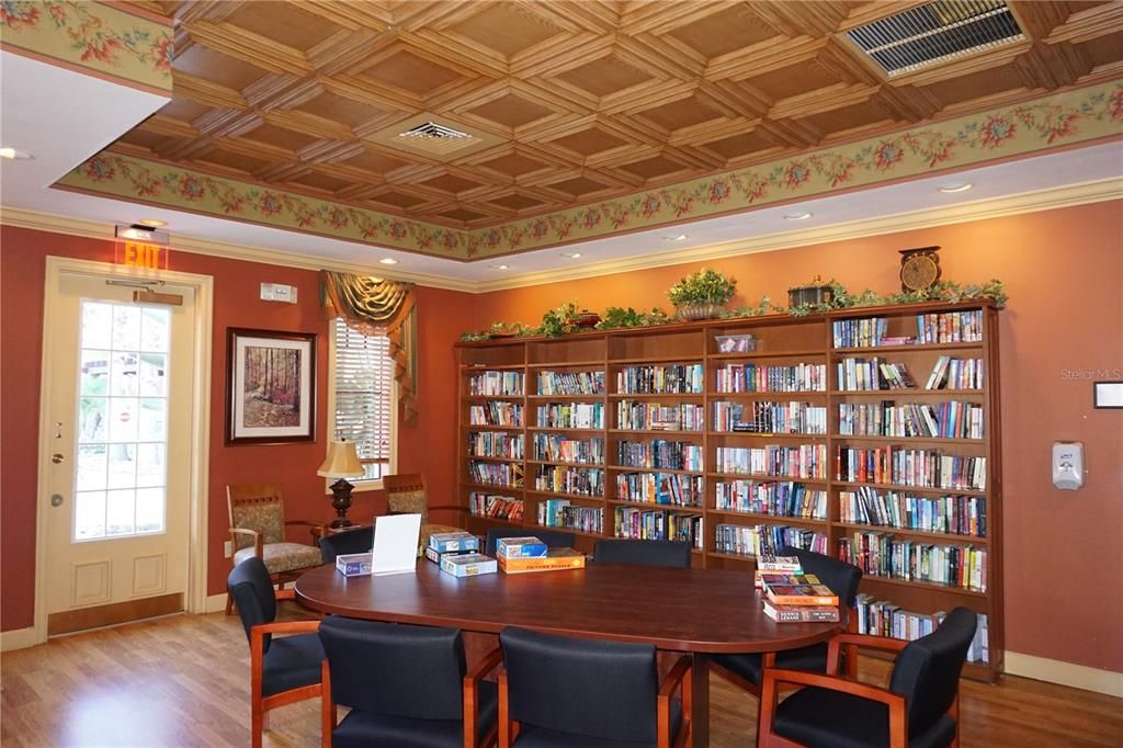 Active With Contract: $335,000 (3 beds, 2 baths, 1598 Square Feet)