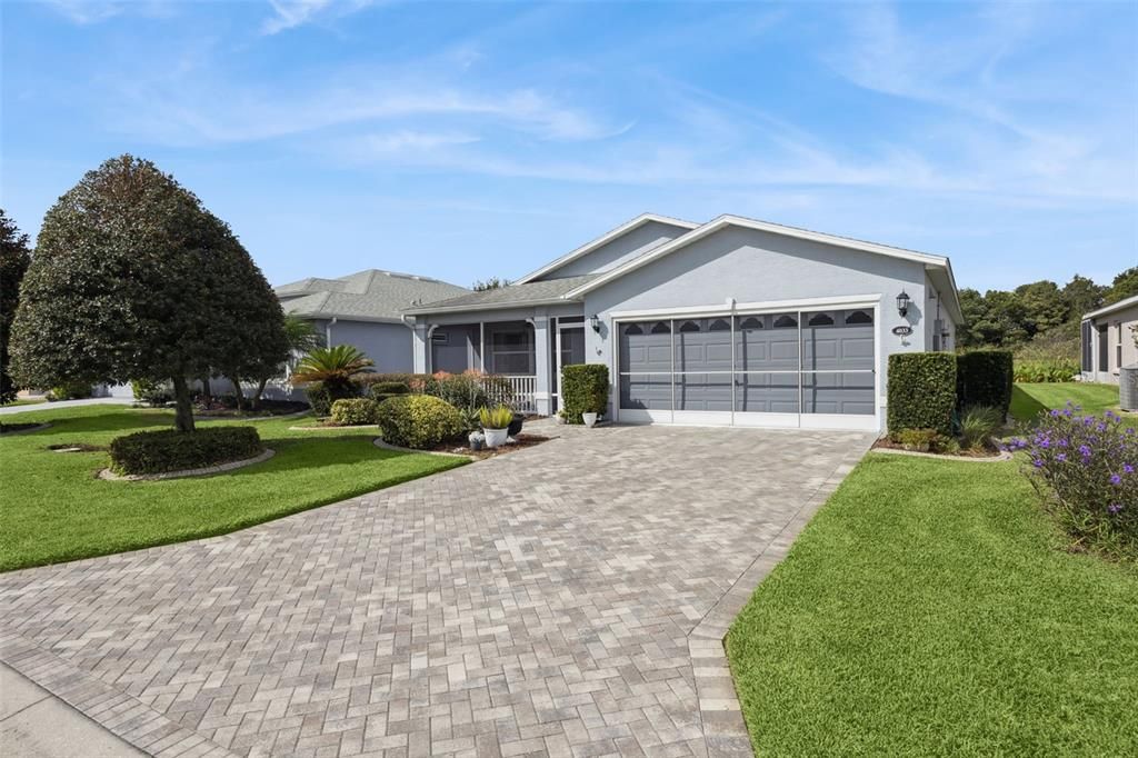 Active With Contract: $335,000 (3 beds, 2 baths, 1598 Square Feet)