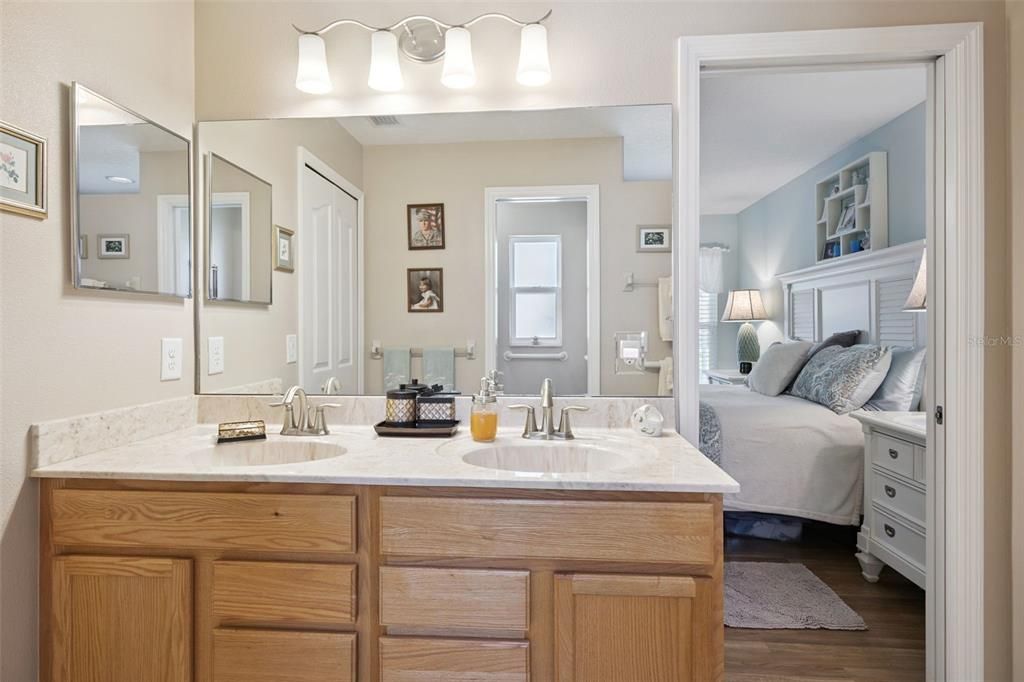 Active With Contract: $335,000 (3 beds, 2 baths, 1598 Square Feet)