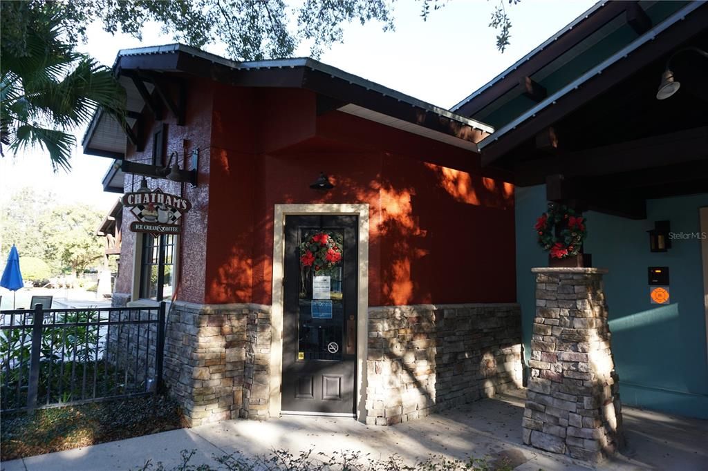 Active With Contract: $335,000 (3 beds, 2 baths, 1598 Square Feet)