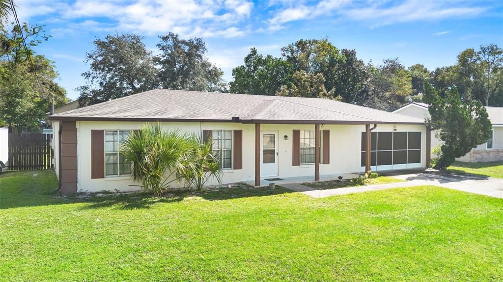 Под контрактом: $220,000 (3 спален, 2 ванн, 1134 Квадратных фут)