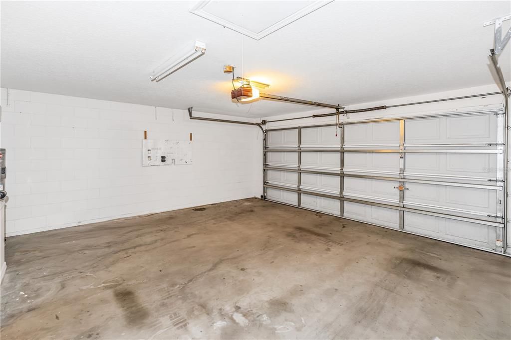 Active With Contract: $360,000 (4 beds, 2 baths, 1888 Square Feet)