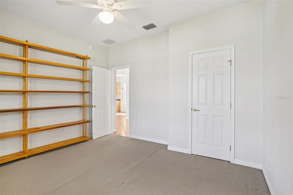 For Sale: $430,000 (2 beds, 2 baths, 1870 Square Feet)