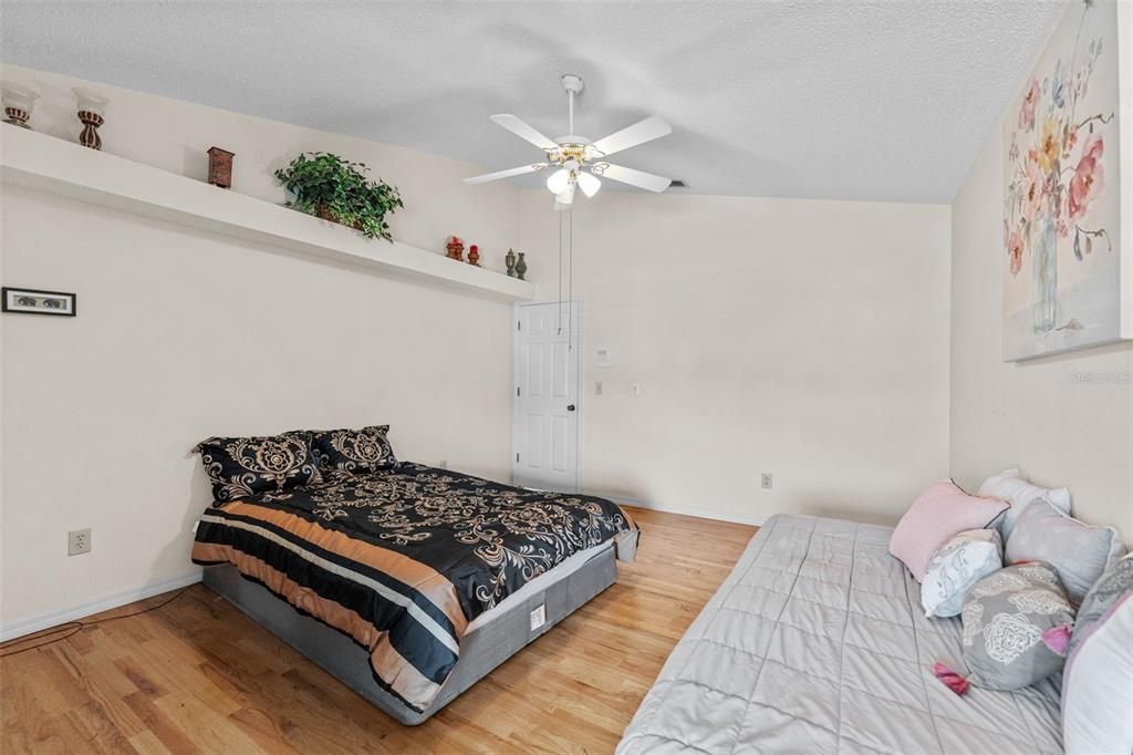 待售: $780,000 (4 贝兹, 2 浴室, 3219 平方英尺)