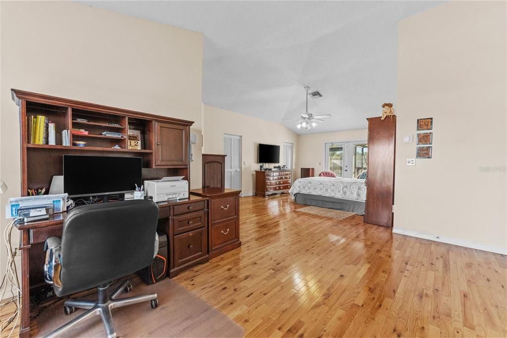 待售: $780,000 (4 贝兹, 2 浴室, 3219 平方英尺)