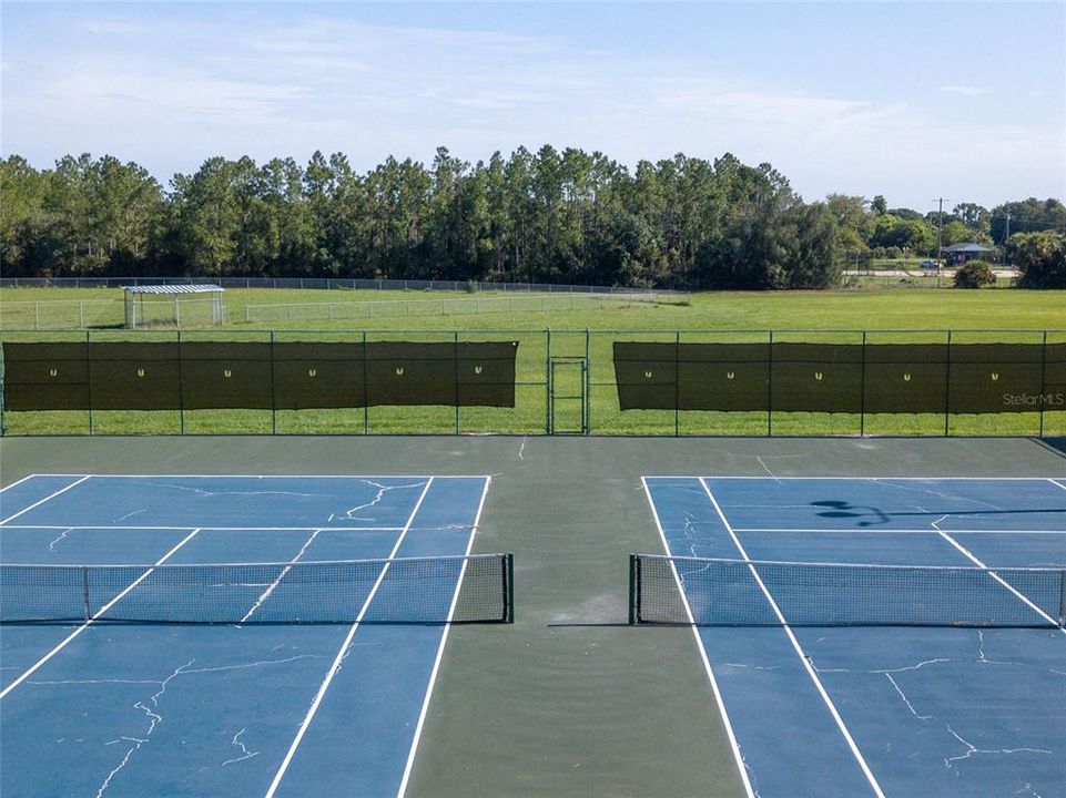 Active With Contract: $320,000 (3 beds, 2 baths, 1450 Square Feet)