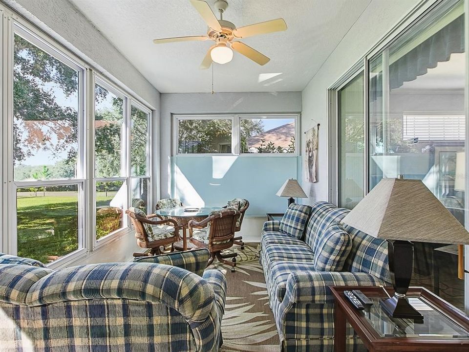 На продажу: $329,000 (2 спален, 2 ванн, 1452 Квадратных фут)