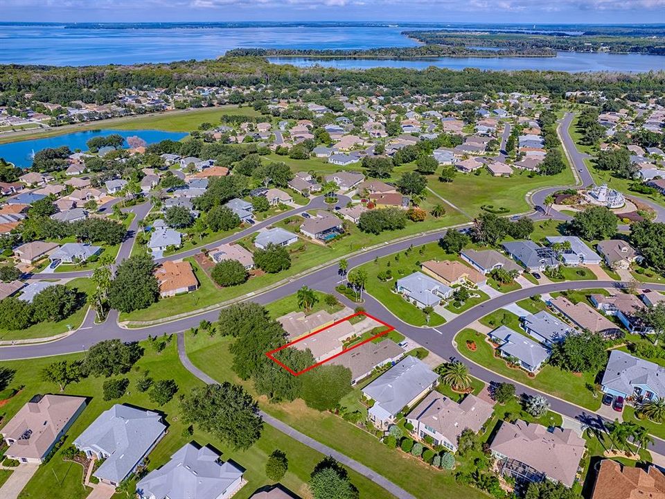 На продажу: $329,000 (2 спален, 2 ванн, 1452 Квадратных фут)