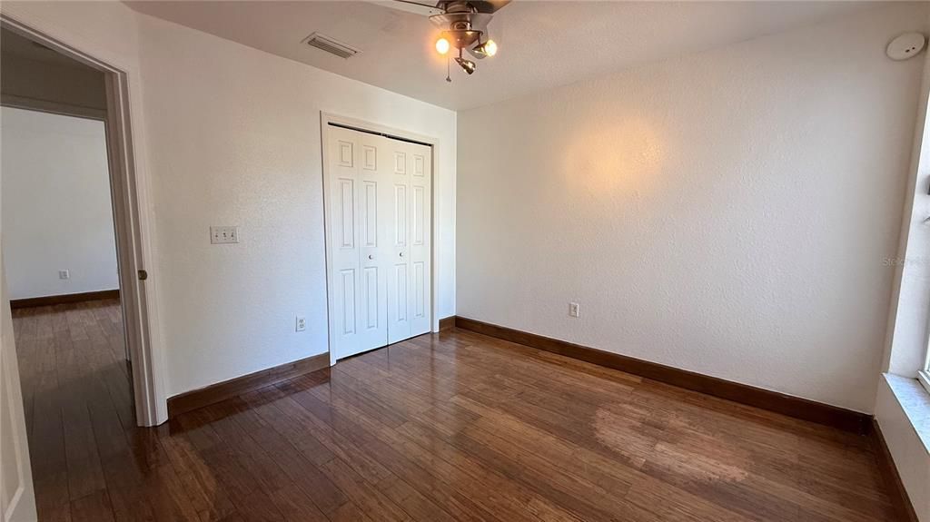 待售: $399,000 (3 贝兹, 2 浴室, 1867 平方英尺)