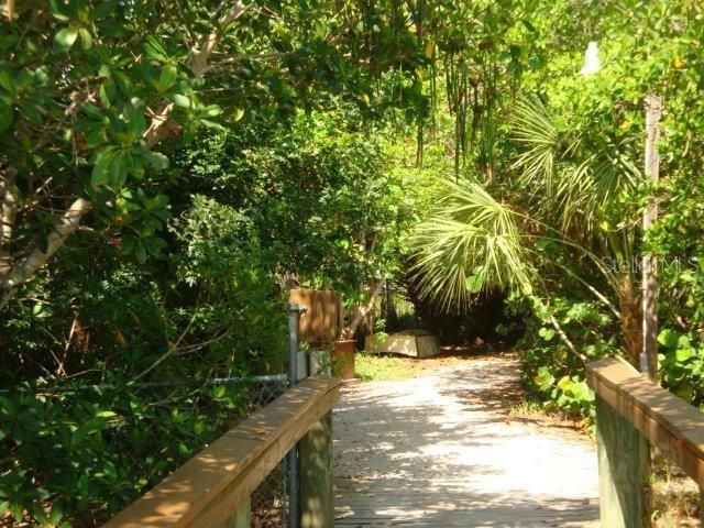 For Rent: $2,100 (2 beds, 2 baths, 1447 Square Feet)