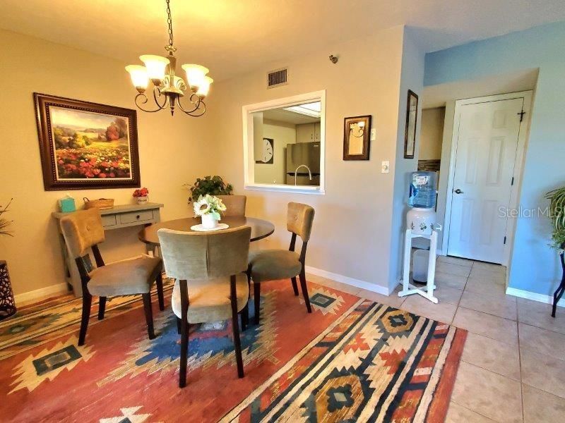 For Rent: $2,100 (2 beds, 2 baths, 1447 Square Feet)