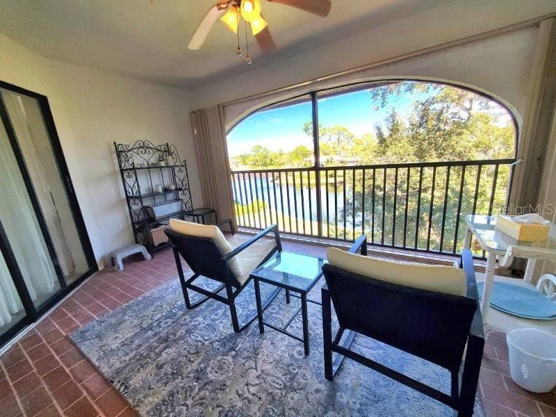 For Rent: $2,100 (2 beds, 2 baths, 1447 Square Feet)