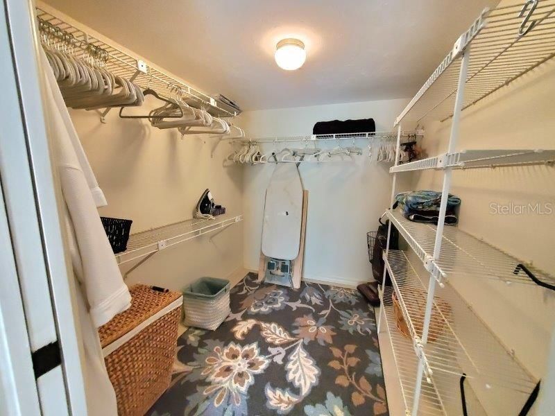 For Rent: $2,100 (2 beds, 2 baths, 1447 Square Feet)