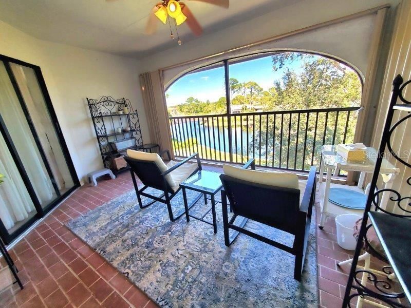 For Rent: $2,100 (2 beds, 2 baths, 1447 Square Feet)