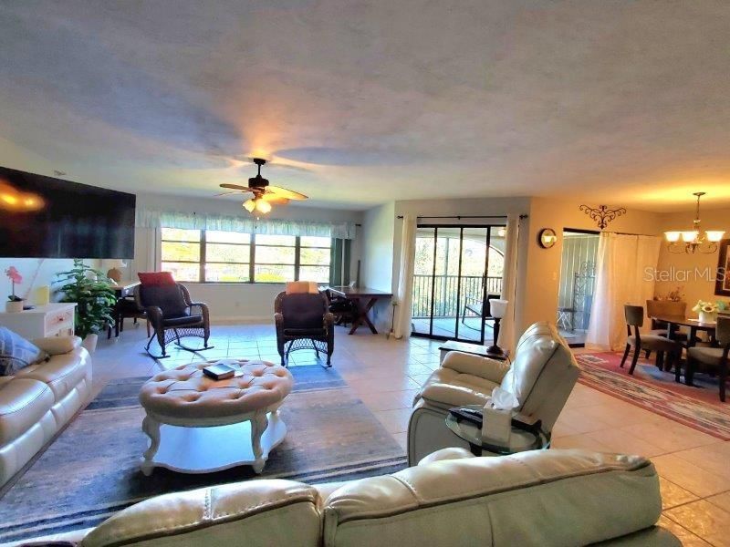 For Rent: $2,100 (2 beds, 2 baths, 1447 Square Feet)