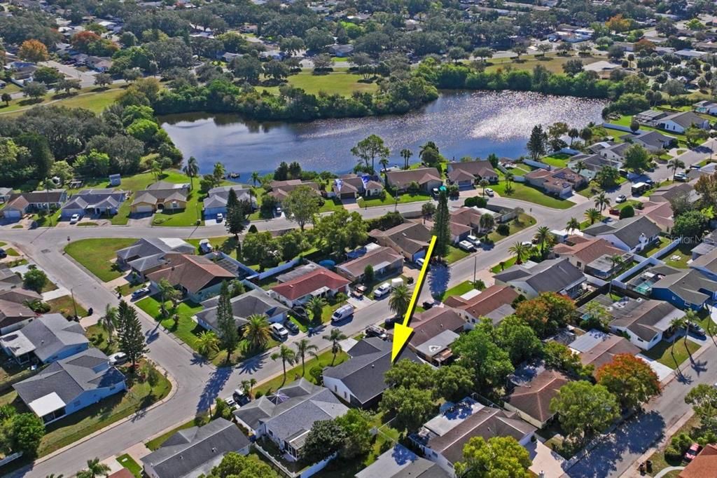 合同活跃: $259,000 (2 贝兹, 2 浴室, 1598 平方英尺)