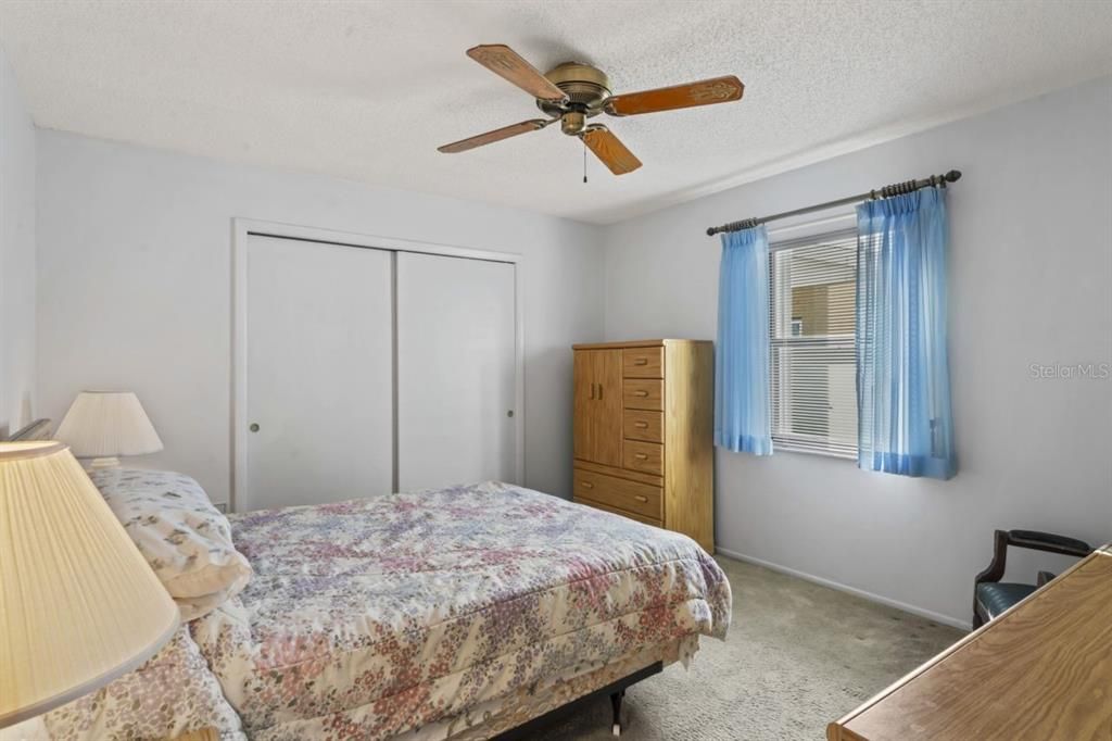 合同活跃: $259,000 (2 贝兹, 2 浴室, 1598 平方英尺)