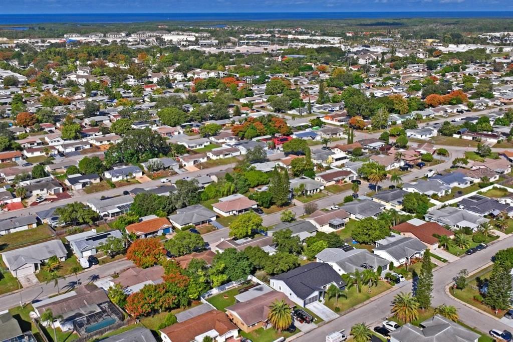 合同活跃: $259,000 (2 贝兹, 2 浴室, 1598 平方英尺)