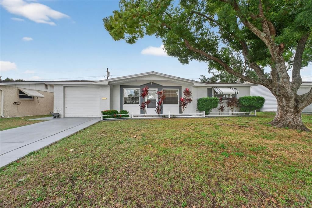 待售: $235,000 (2 贝兹, 1 浴室, 1236 平方英尺)