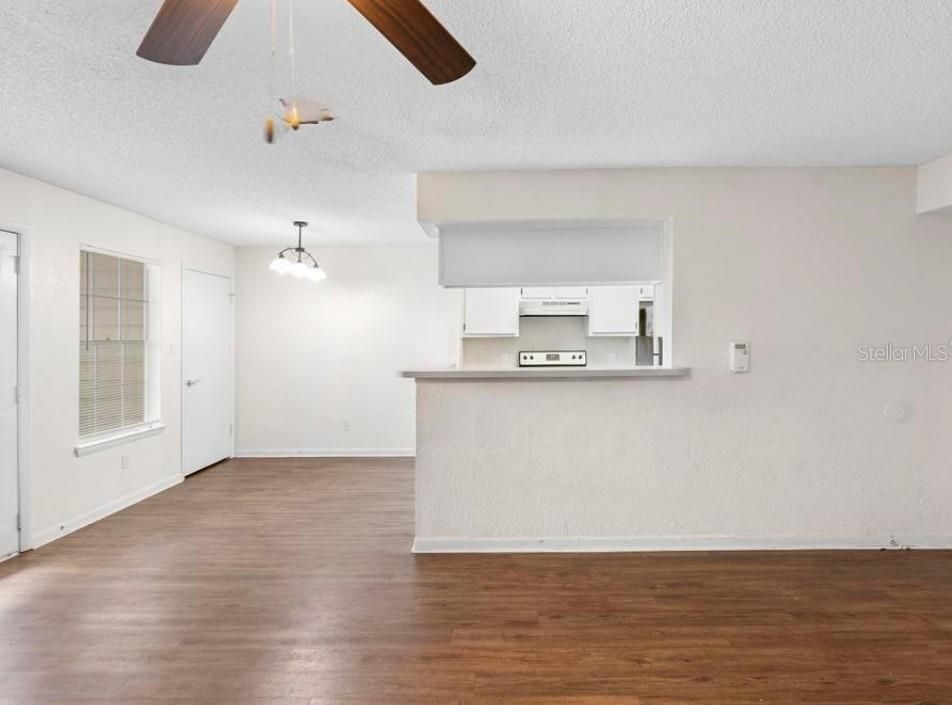 待售: $135,000 (3 贝兹, 2 浴室, 1150 平方英尺)