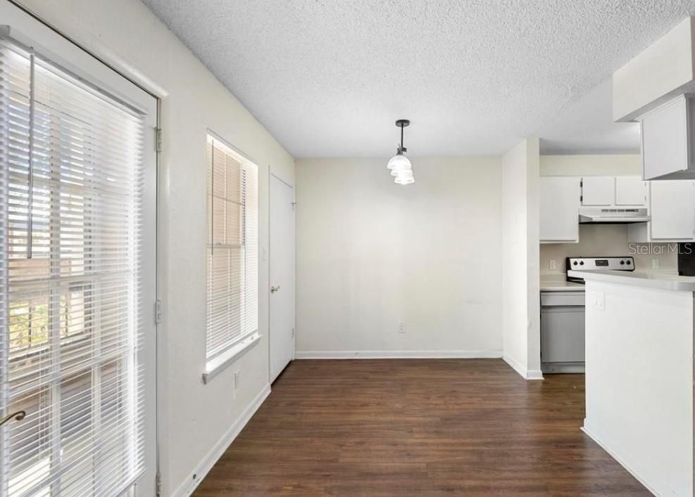 待售: $135,000 (3 贝兹, 2 浴室, 1150 平方英尺)