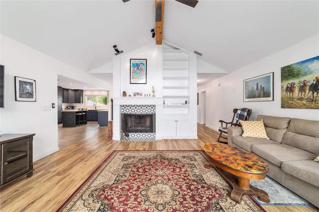 待售: $324,750 (3 贝兹, 2 浴室, 1760 平方英尺)