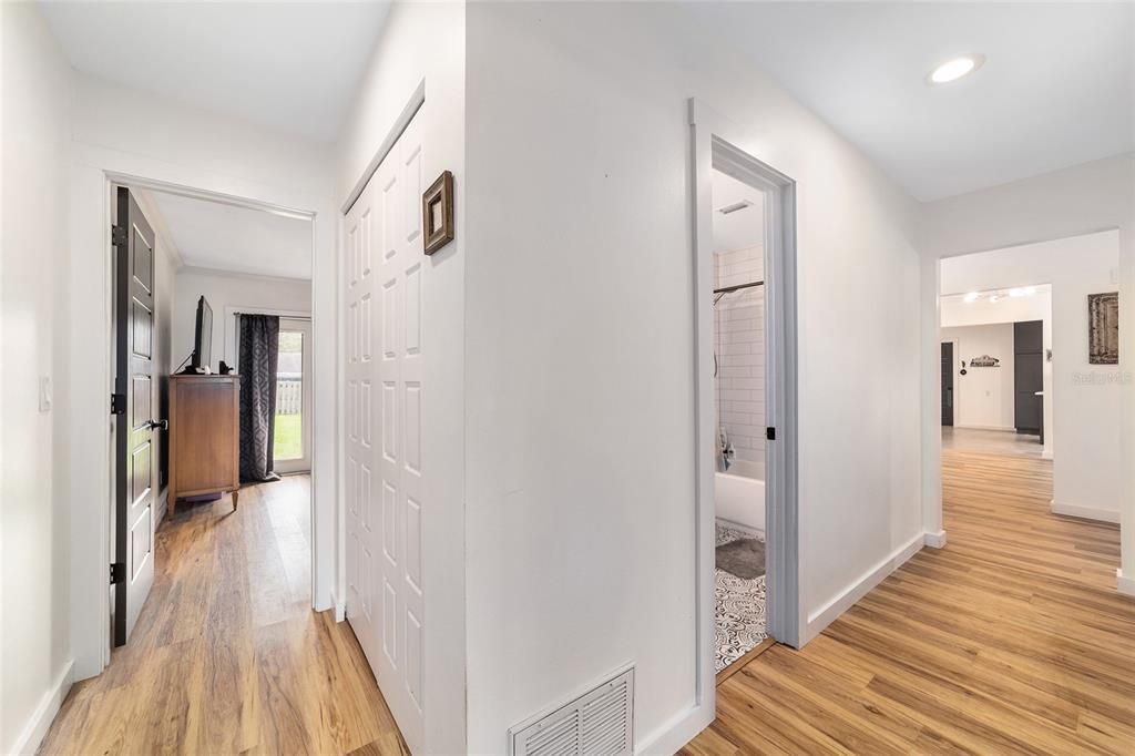 待售: $324,750 (3 贝兹, 2 浴室, 1760 平方英尺)