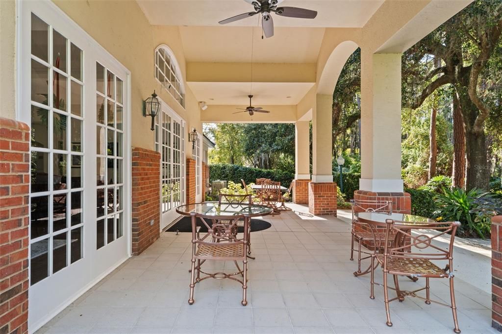 For Sale: $1,650,000 (5 beds, 5 baths, 4261 Square Feet)