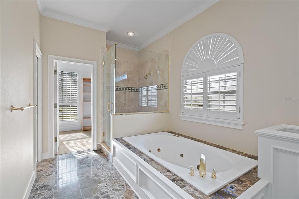 For Sale: $1,650,000 (5 beds, 5 baths, 4261 Square Feet)