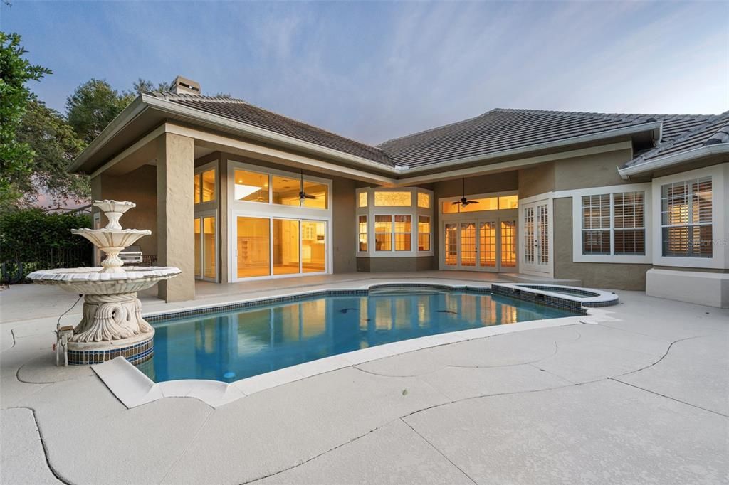 For Sale: $1,650,000 (5 beds, 5 baths, 4261 Square Feet)