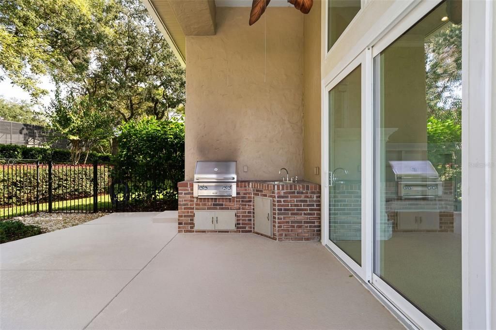 For Sale: $1,650,000 (5 beds, 5 baths, 4261 Square Feet)