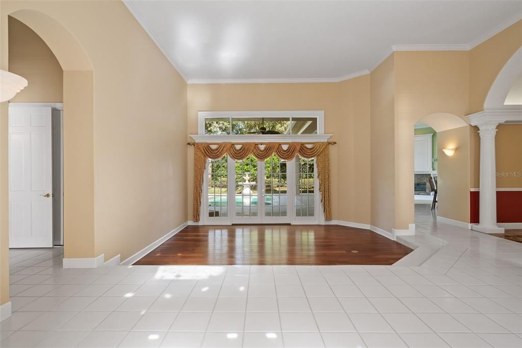 For Sale: $1,650,000 (5 beds, 5 baths, 4261 Square Feet)