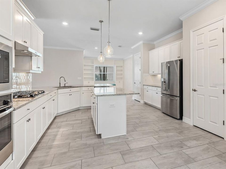 Active With Contract: $850,000 (4 beds, 3 baths, 2287 Square Feet)