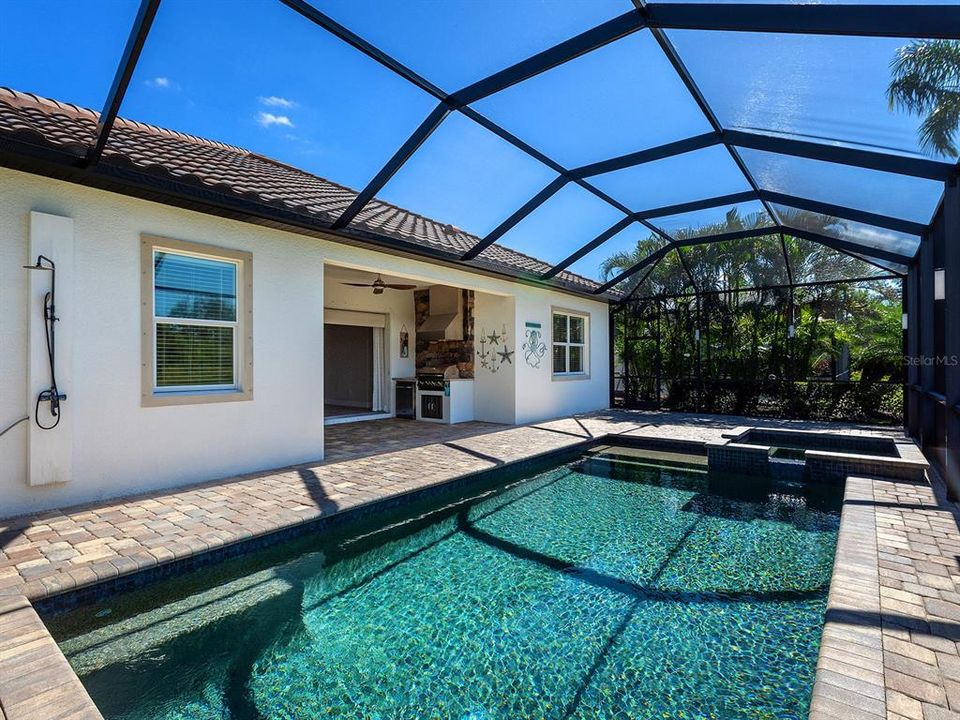 Active With Contract: $850,000 (4 beds, 3 baths, 2287 Square Feet)