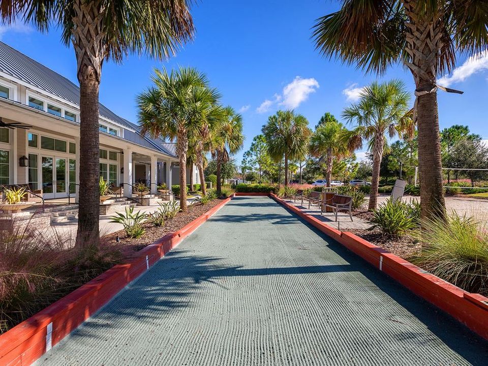 Active With Contract: $850,000 (4 beds, 3 baths, 2287 Square Feet)