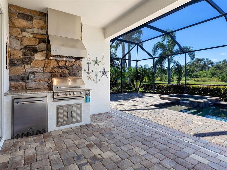 Active With Contract: $850,000 (4 beds, 3 baths, 2287 Square Feet)