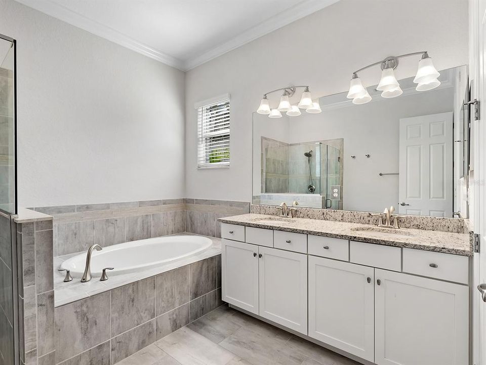 Active With Contract: $850,000 (4 beds, 3 baths, 2287 Square Feet)