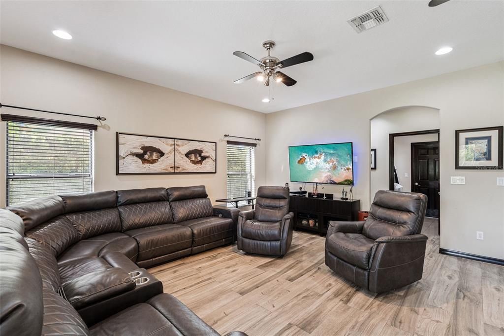 For Sale: $638,000 (4 beds, 3 baths, 3057 Square Feet)