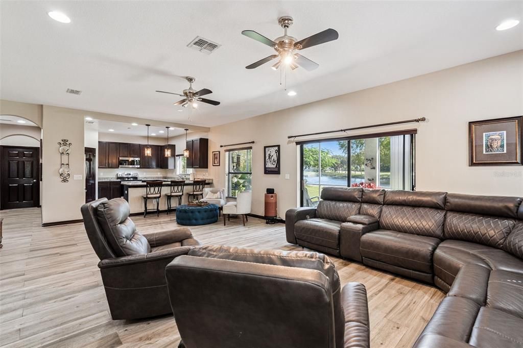 For Sale: $638,000 (4 beds, 3 baths, 3057 Square Feet)