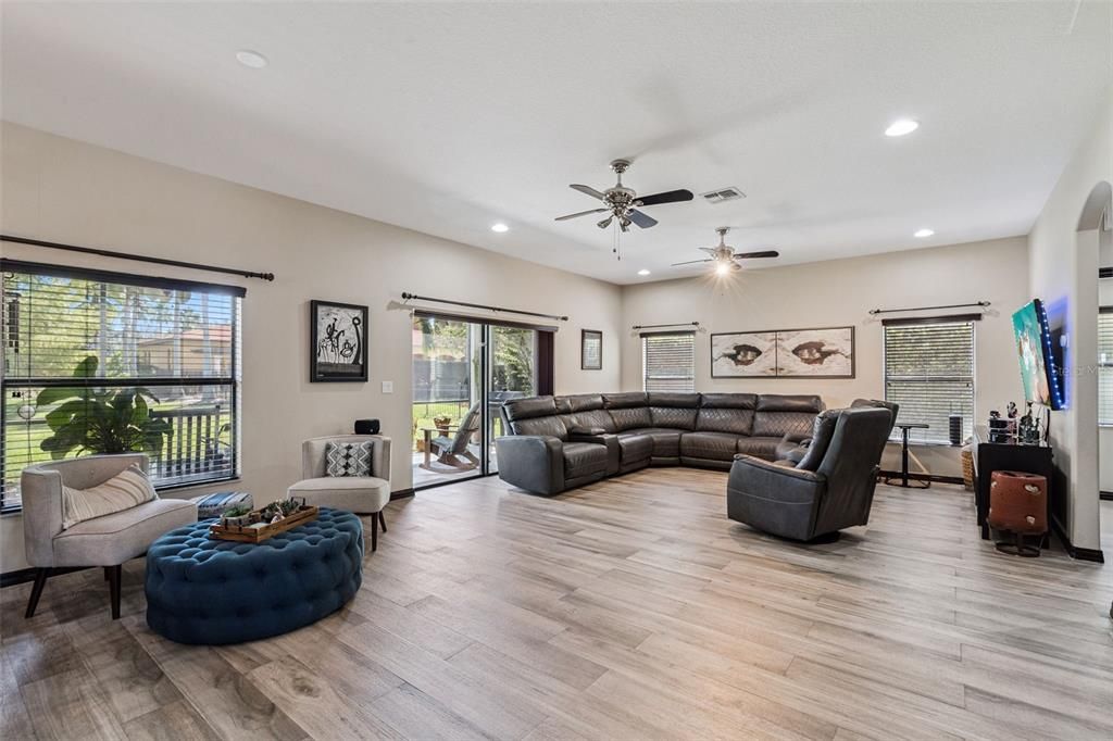 For Sale: $638,000 (4 beds, 3 baths, 3057 Square Feet)