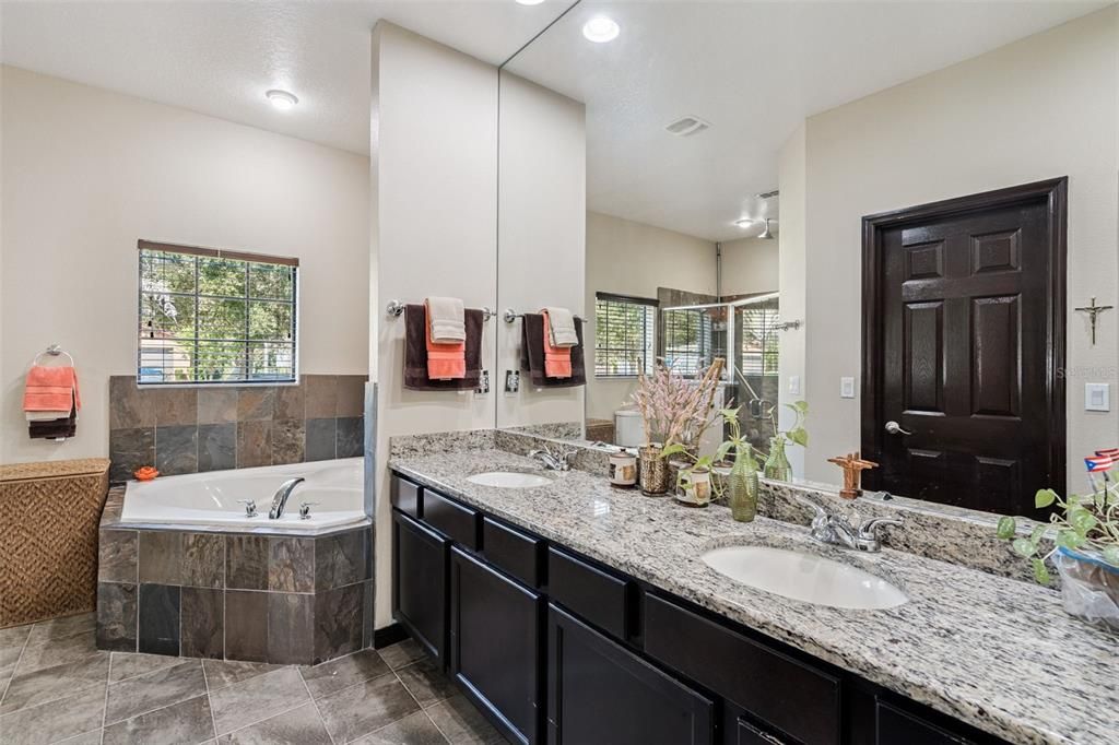 For Sale: $638,000 (4 beds, 3 baths, 3057 Square Feet)