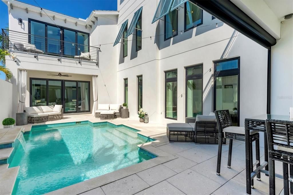 En Venta: $2,100,000 (4 camas, 4 baños, 3852 Pies cuadrados)